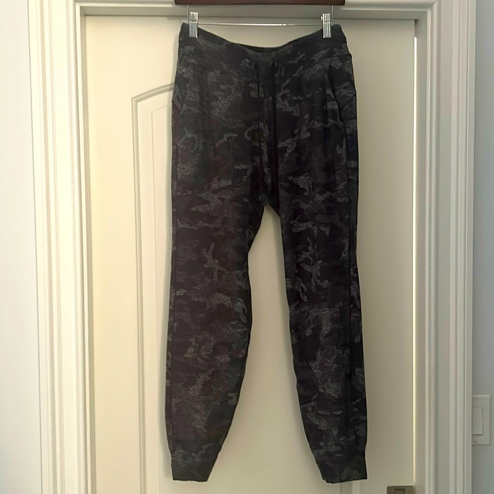 Lululemon Camo Jogger